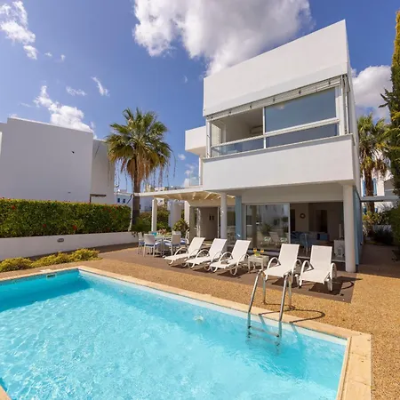 Nausica Blue Seaside Villa *