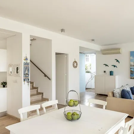 Nausica Blue Seaside Villa